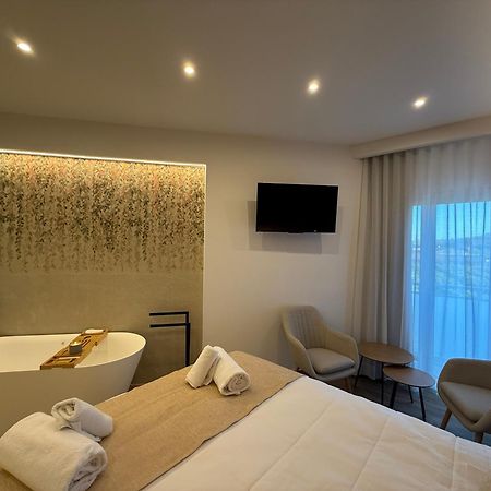 Hotel Siskets Torrente de Cinca Екстер'єр фото