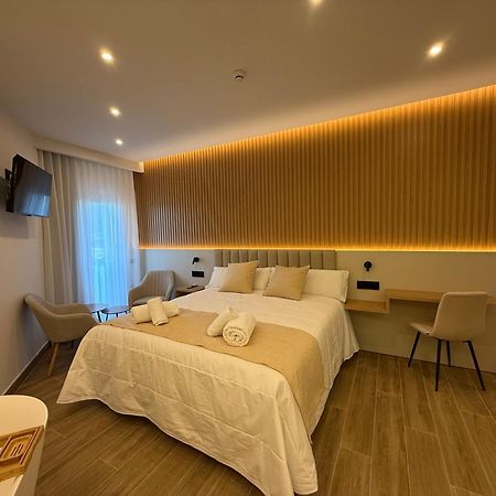 Hotel Siskets Torrente de Cinca Екстер'єр фото