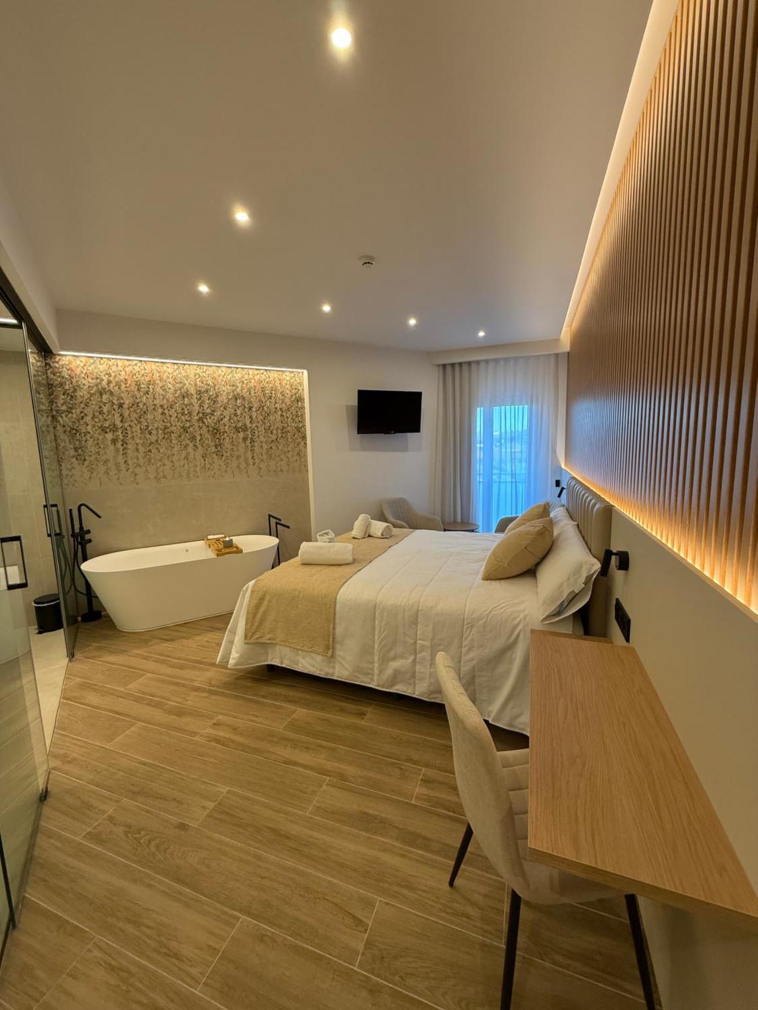 Hotel Siskets Torrente de Cinca Екстер'єр фото