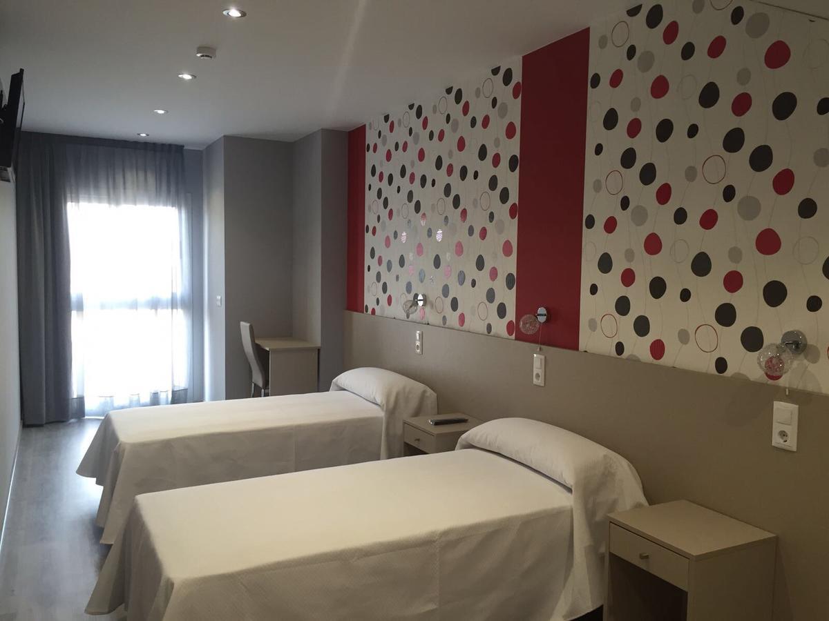 Hotel Siskets Torrente de Cinca Екстер'єр фото